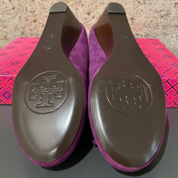 Tory Burch Suede Chelsea Wedges (US 5) - NWOT - Picture 3 of 4